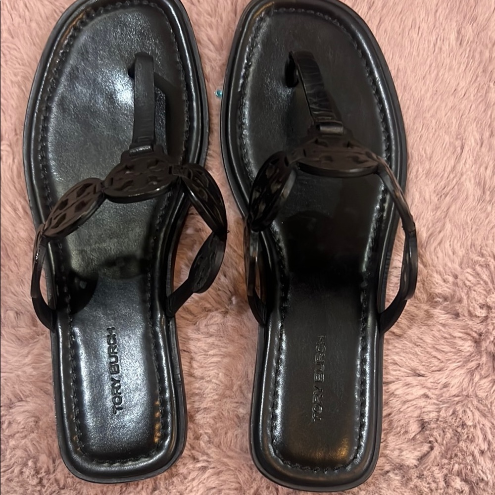 Tory Burch Black Sandals Elegant Design